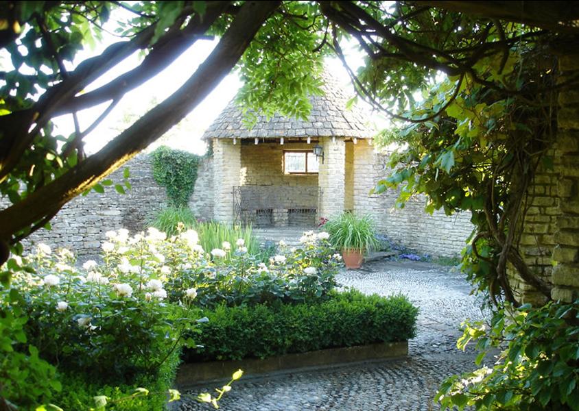 Gardens at Winkworth Farm