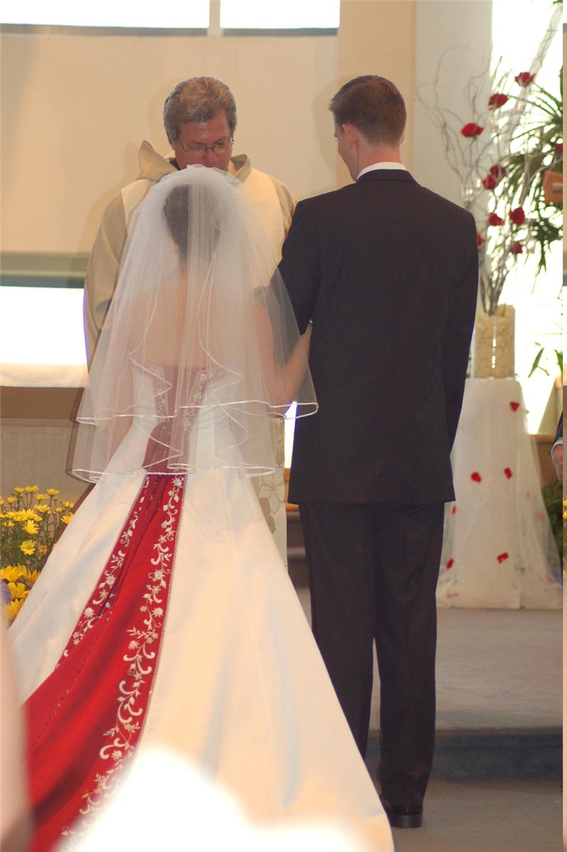 Wedding attire, RED GOLD AND WHITE THEME