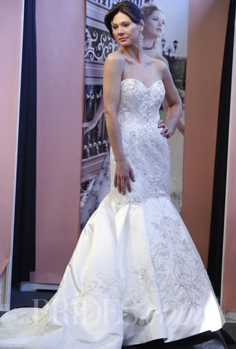 My Stuff, https://www.retroic.com/casablanca-bridal/2943-casablanca-bridal-fall-2013-style-2124-bead