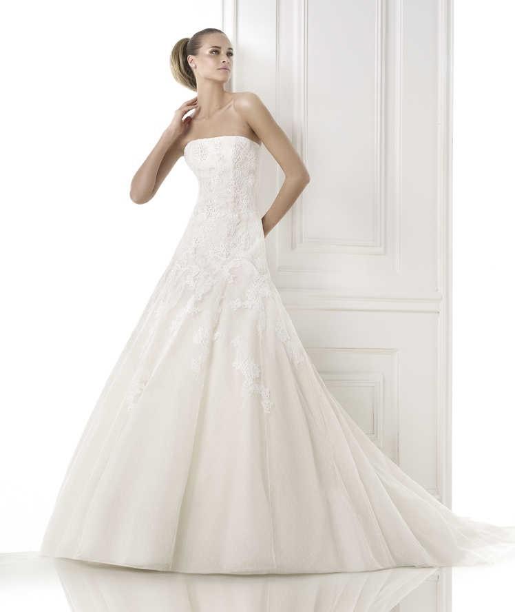 My Stuff, https://www.dressesular.com/wedding-dresses/700-exquisite-a-line-strapless-lace-sweep-brus