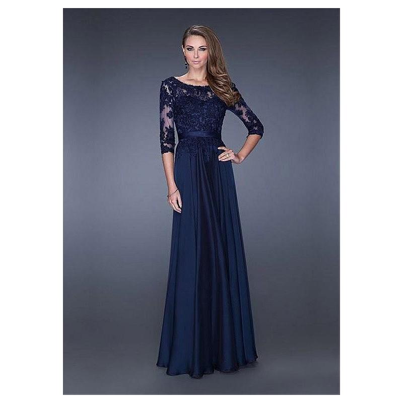 My Stuff, https://www.overpinks.com/en/occasion-dresses-a-line/9329-chic-tulle-satin-chiffon-bateau-