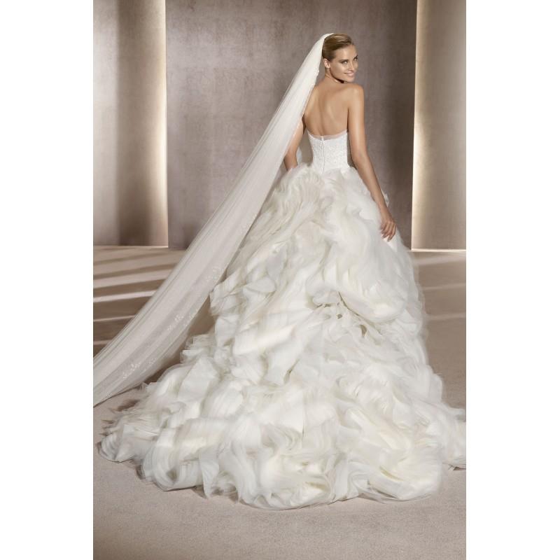 My Stuff, https://www.granddressy.com/en/manuel-mota-for-pronovias/16180-manuel-mota-for-pronovias-2