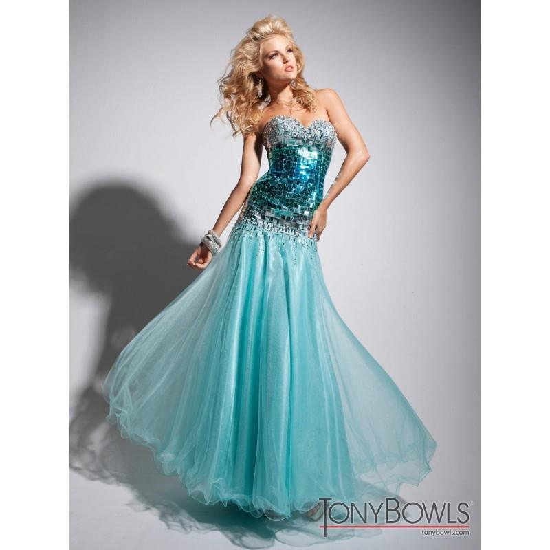 My Stuff, https://www.neoformal.com/en/tony-bowls-dresses/3126-tony-bowls-paris-113753-water-blue-mu