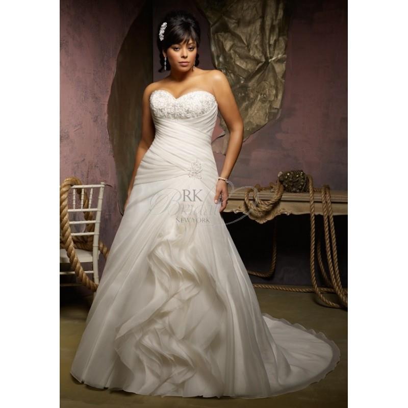 My Stuff, https://www.idealgown.com/en/julietta-plus-size-bridal-collection-by-mori-lee/5147-juliett