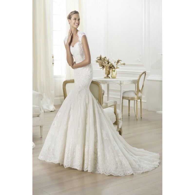 My Stuff, https://www.queenose.com/pronovias/1083-style-letha.html