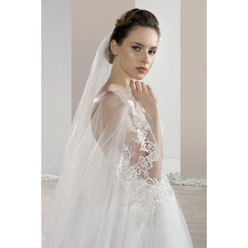 My Stuff, Robes de mariée Demetrios 2017 - VL233 - Superbe magasin de mariage pas cher