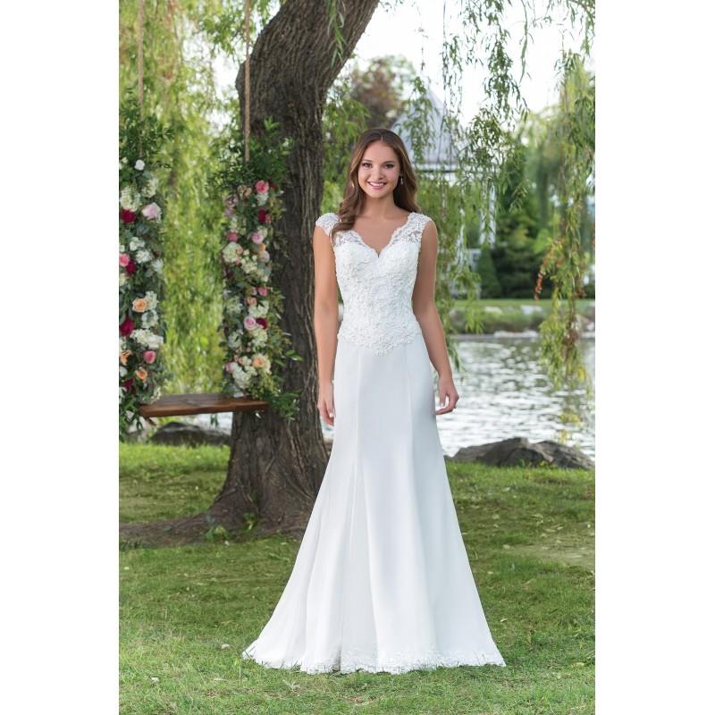 My Stuff, Robes de mariée Sincerity 2017 - 6142 - Superbe magasin de mariage pas cher