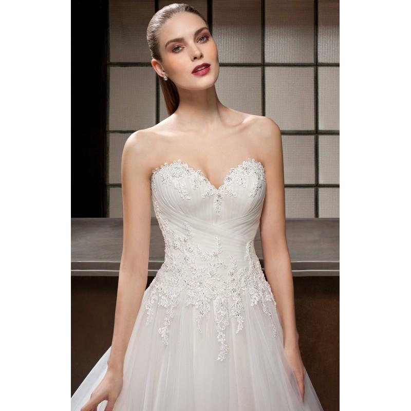 My Stuff, Robes de mariée Cosmobella 2017 - 7815 - Superbe magasin de mariage pas cher