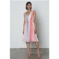 Impressive Sheath-Column V-Neck Natural Knee Length Chiffon Sleeveless Zipper Pleating and Sashes -