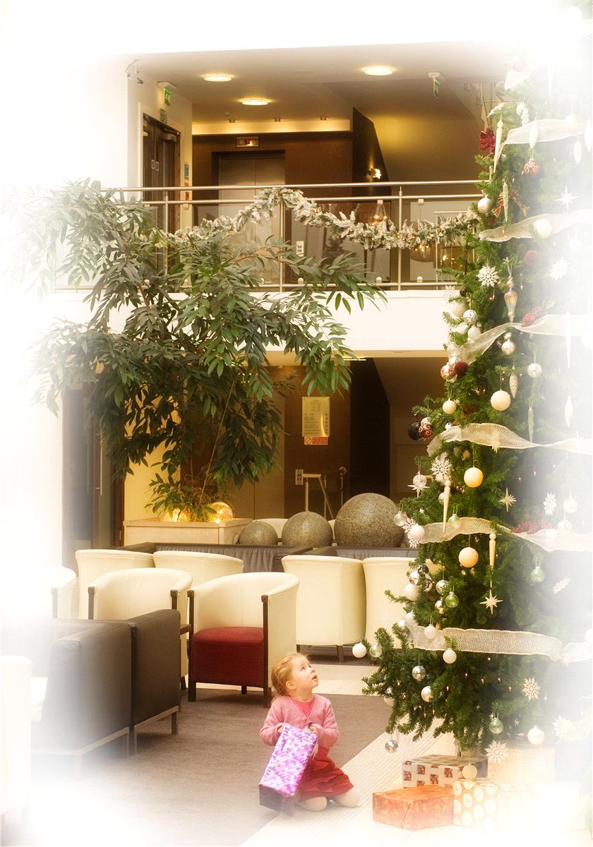 Christmas Time, Christmas Time at the Cavan Crystal Hotel