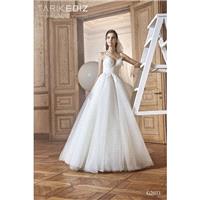 Tarik Ediz 2017 G2033 Appliques Tulle Sweet Sweep Train Ivory Ball Gown Spaghetti Straps Sleeveless