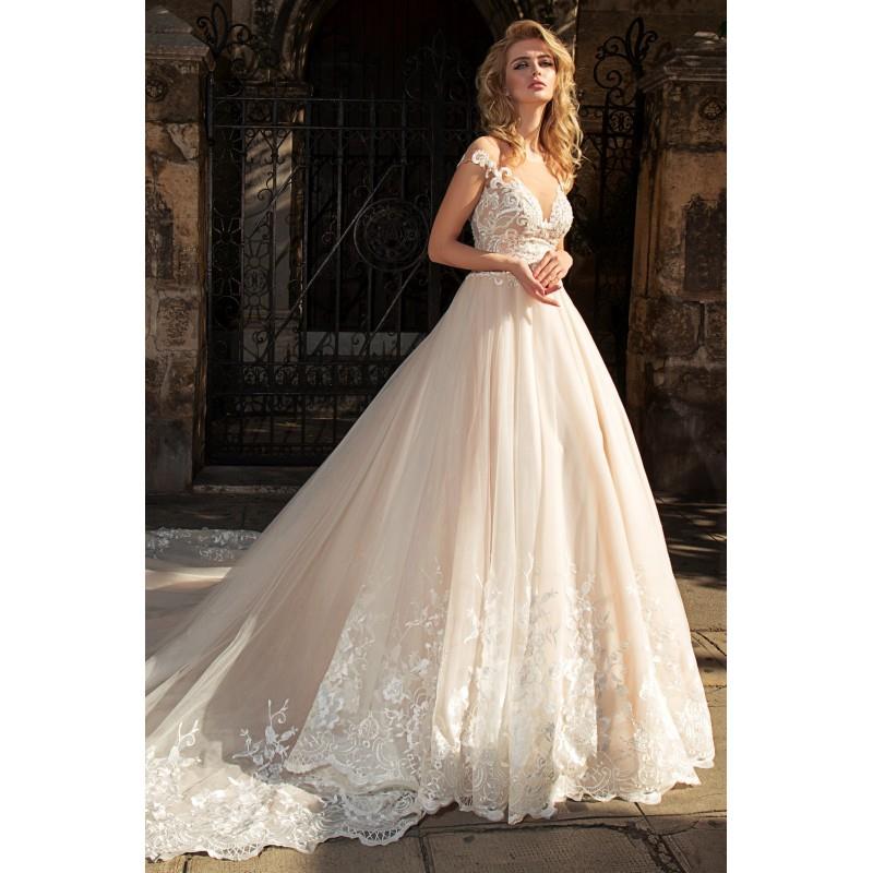 My Stuff, Louise Sposa 2018 Emberlynn Royal Train Elegant Champagne Ball Gown Illusion Cap Sleeves L