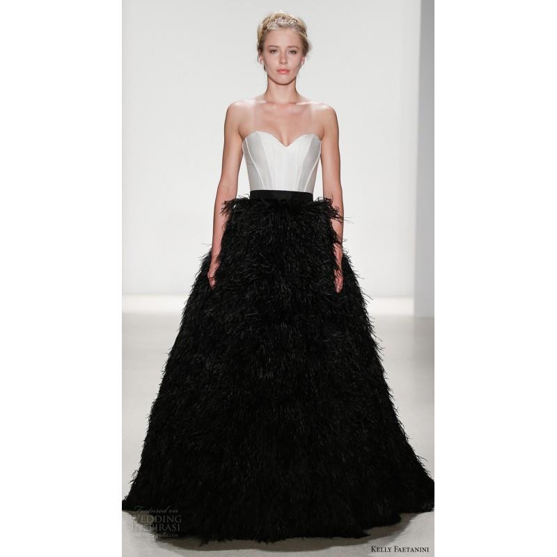 My Stuff, Kelly Faetanini Macbeth Spring/Summer 2018 Sleeveless Court Train Black Sweetheart Ball Go